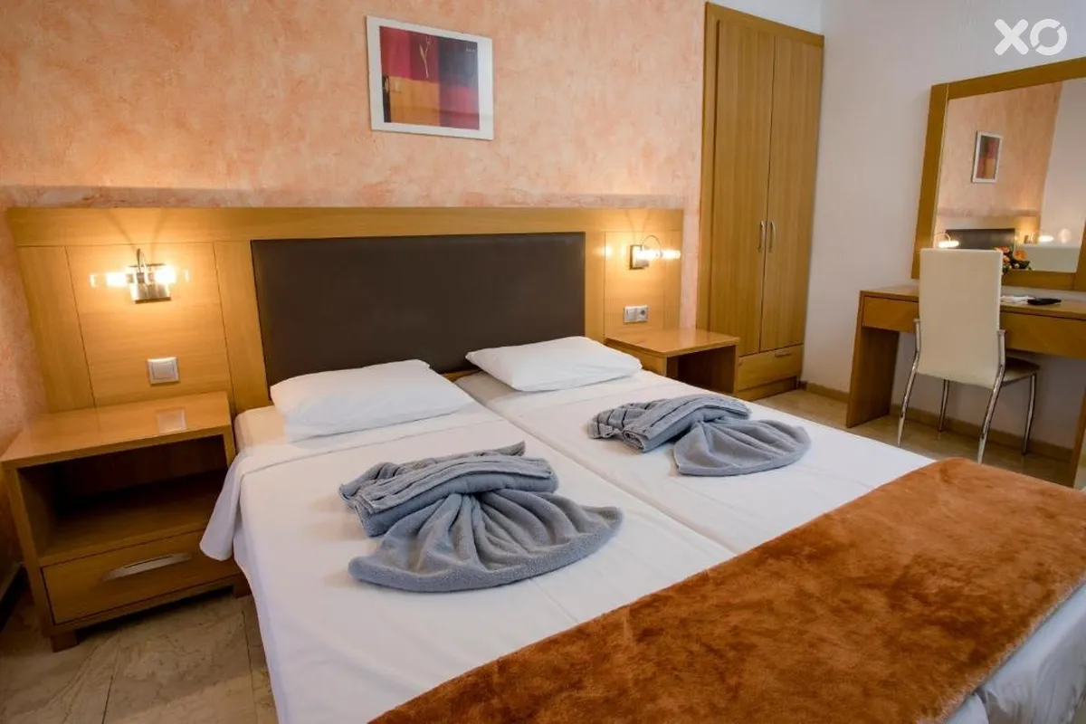Maik Apartments
