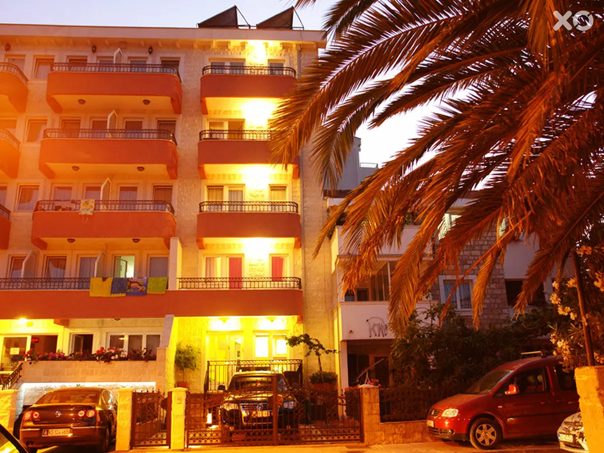 Ivona Apartments
