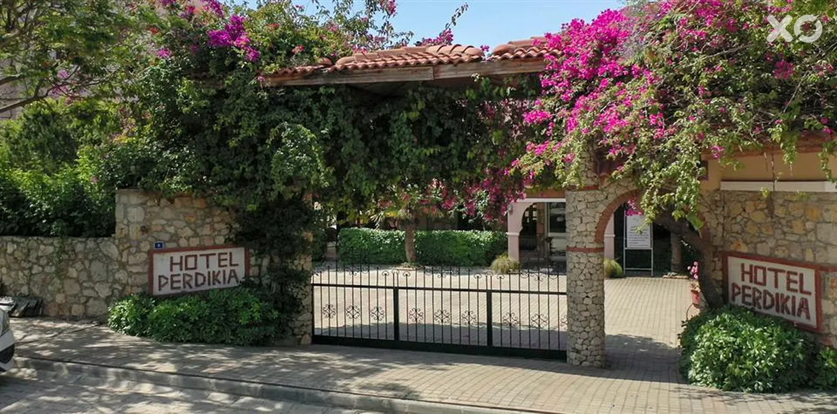 Perdikia Beach Hotel