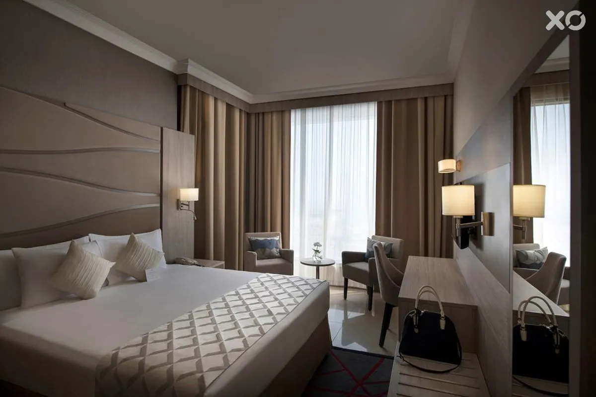Two Seasons Hotel & Apartments Dubai