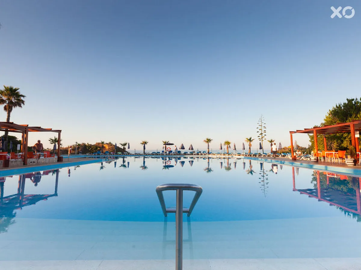 Auramar Beach Resort
