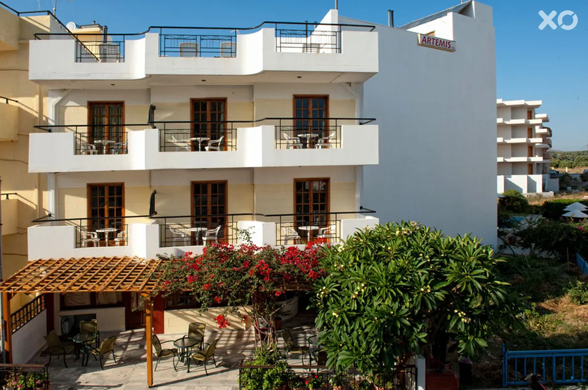 Artemis Apartments
