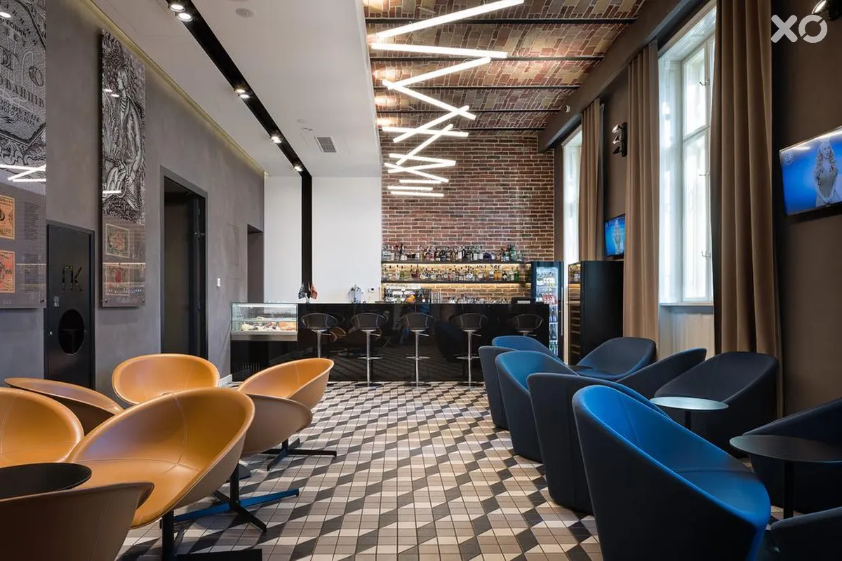Bankhotel