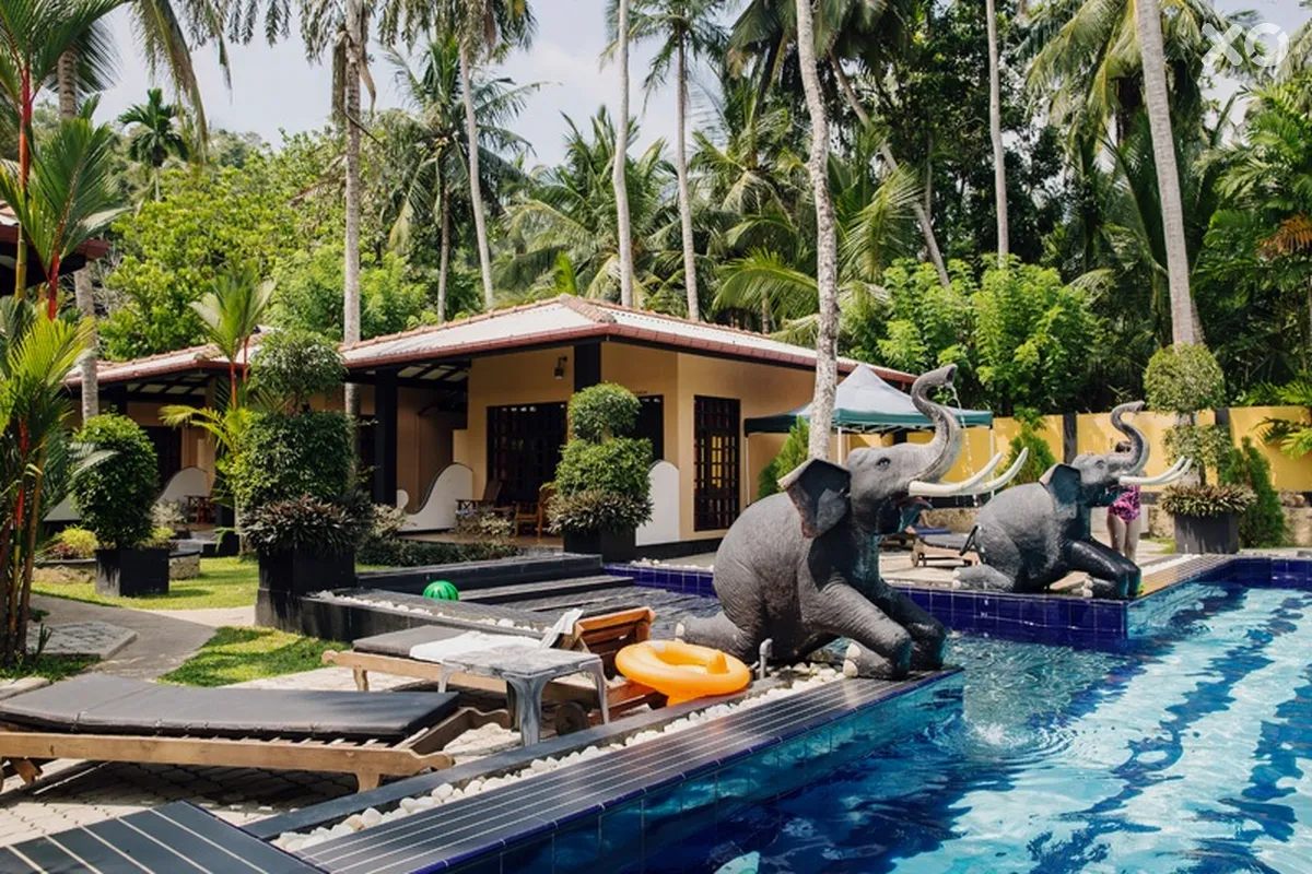 Flower Garden Hotel