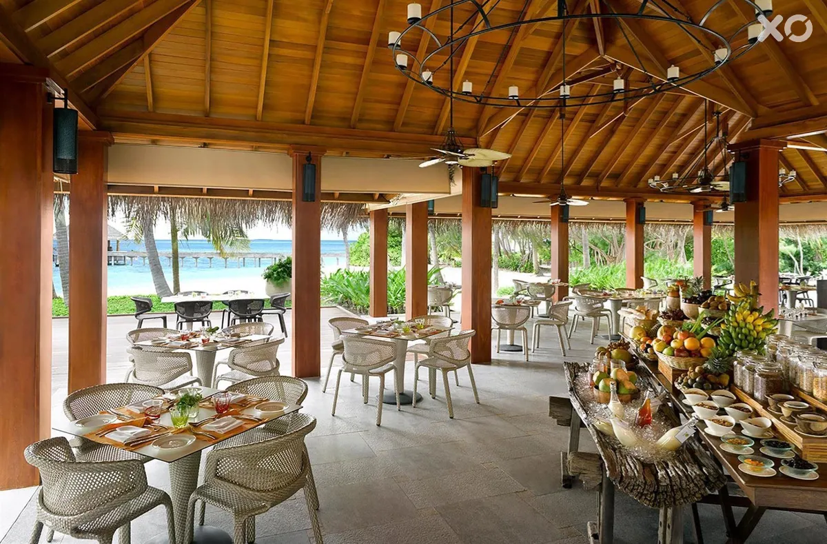 Dusit Thani Maldives Hotel