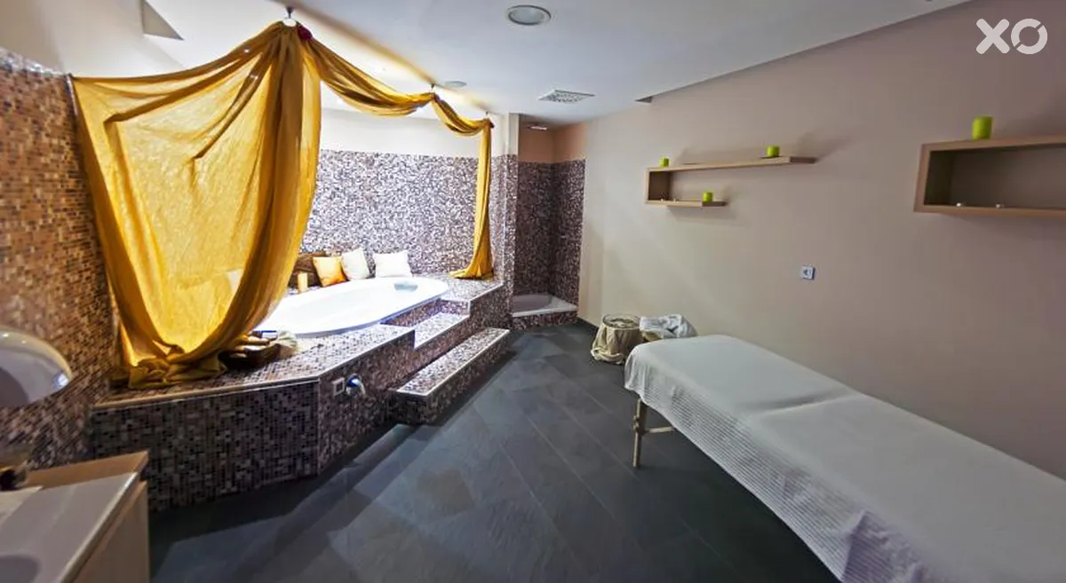 Park Grand Hotel