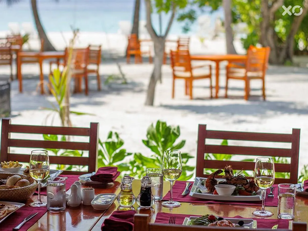 Furaveri Island Resort & Spa