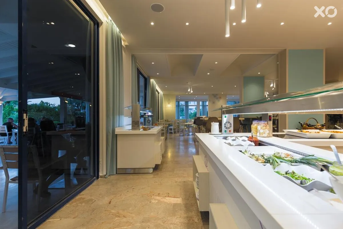 Cooee Albatros Hotel