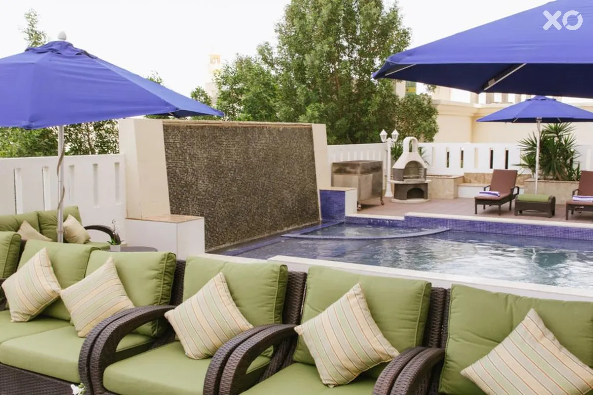 Mangrove Hotel