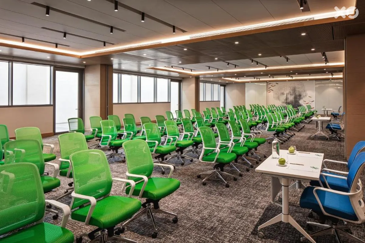 Holiday Inn & Suites Dubai Science Park