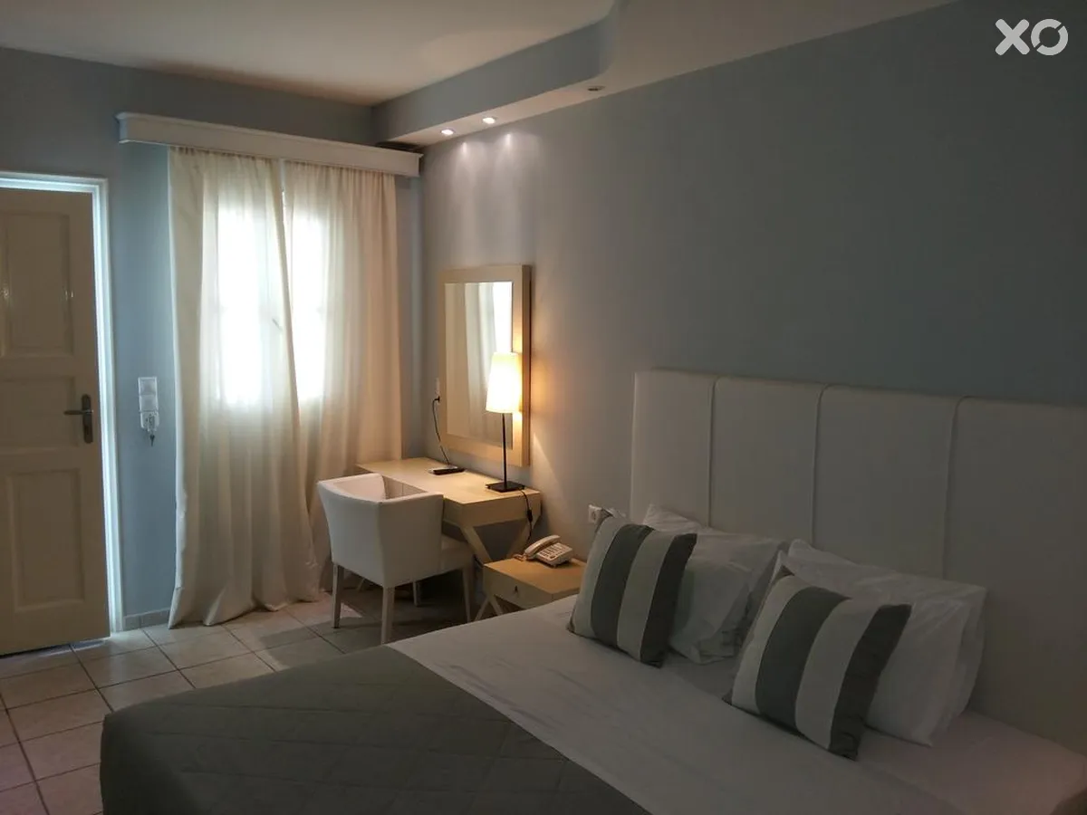Manoulas Beach Mykonos Resort