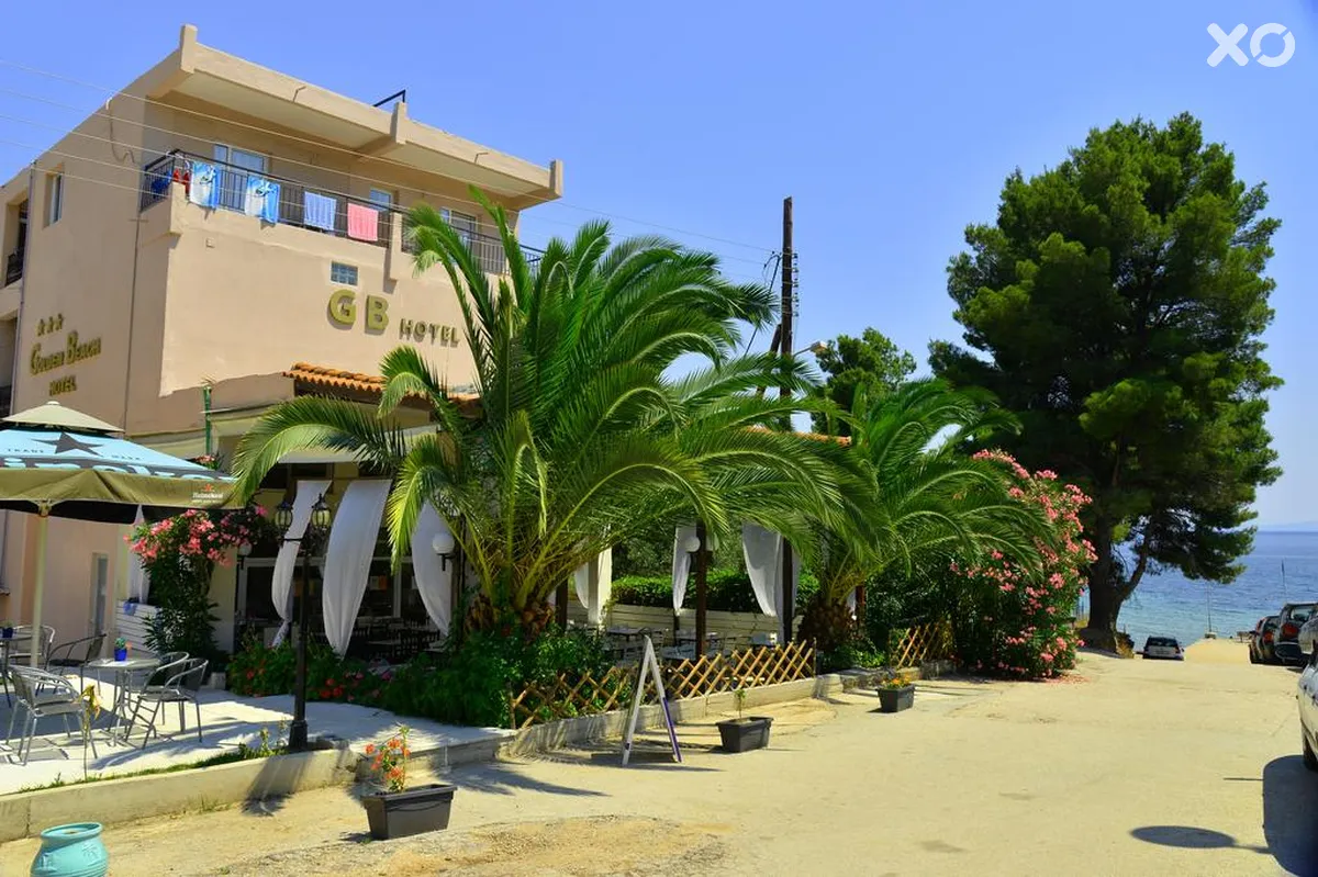 Golden Beach Hotel