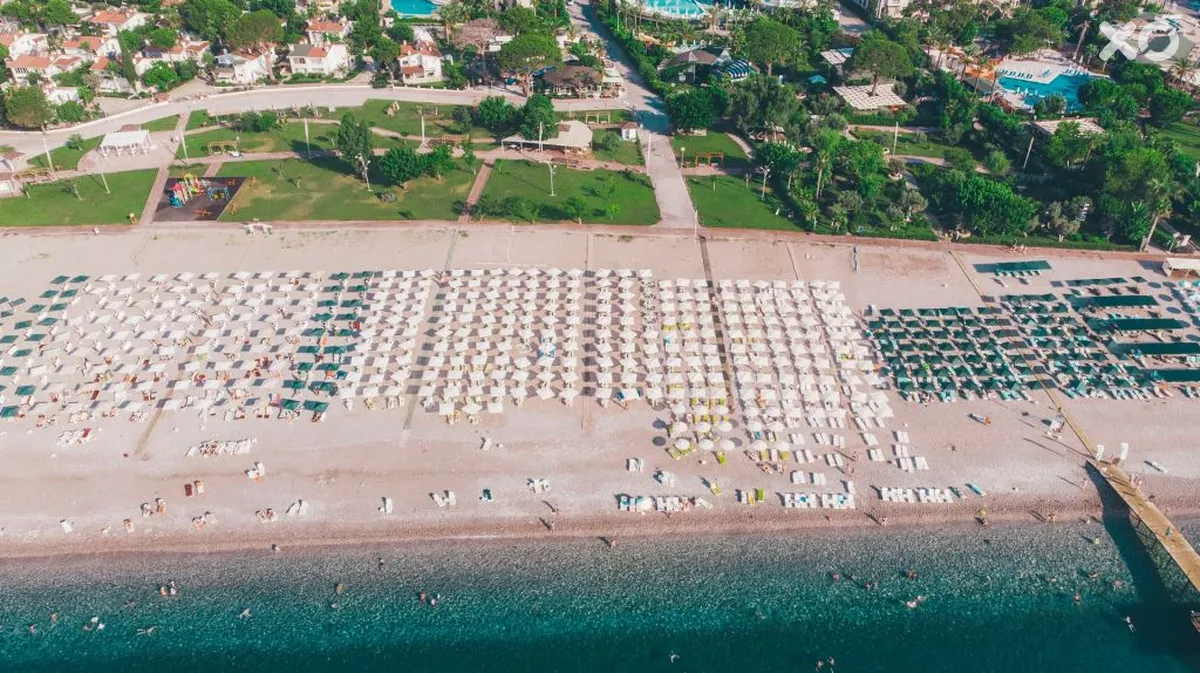 Beso Beach Hotel