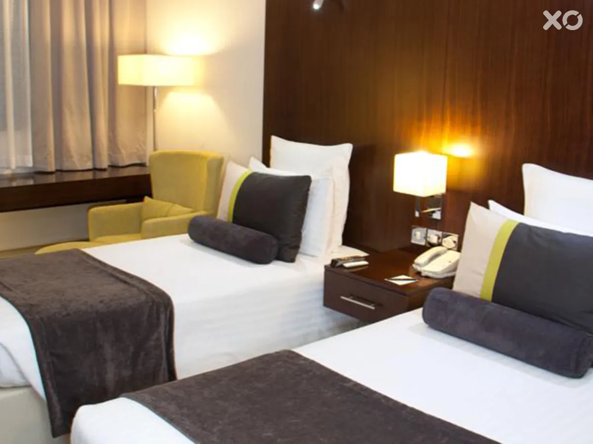 Aravi Hotel
