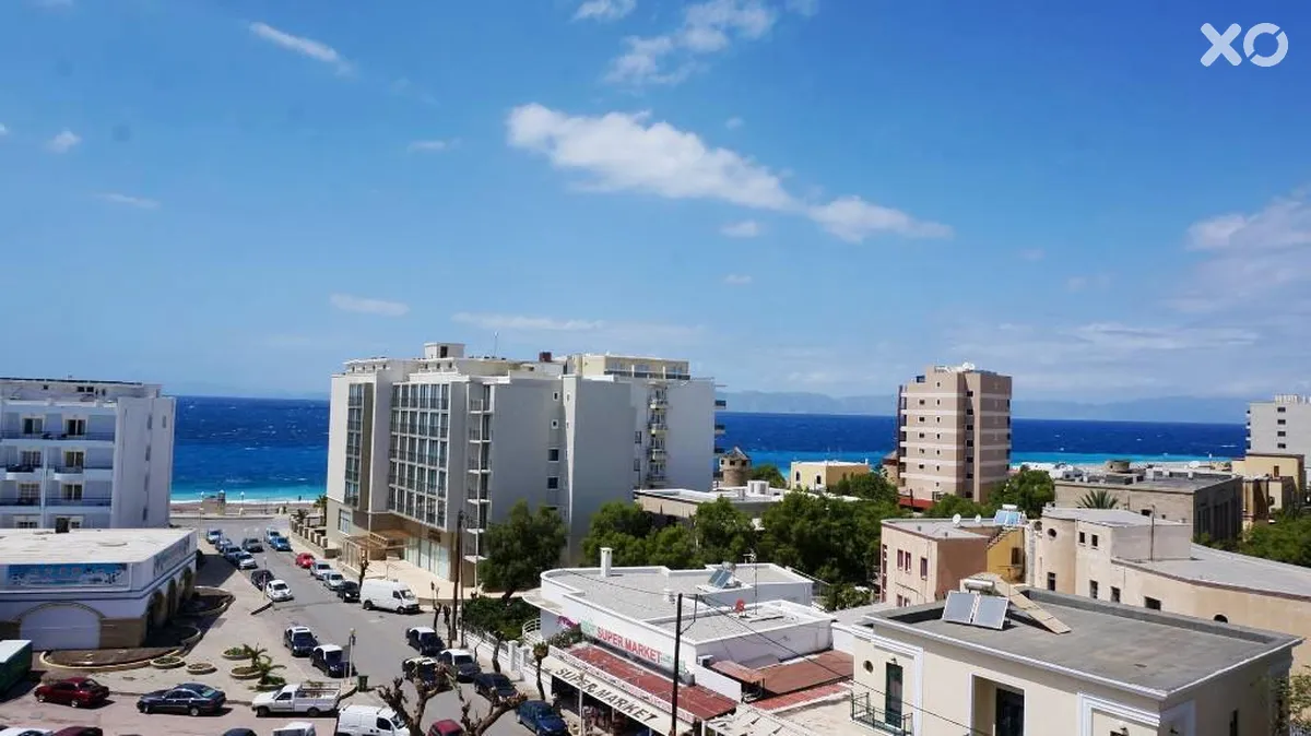 Mitsis Petit Palais Beach Hotel