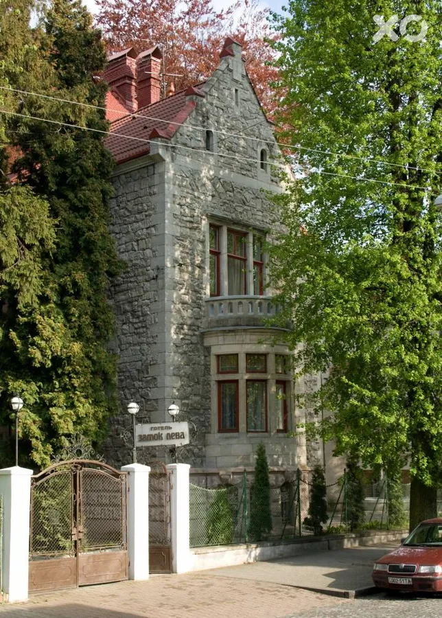 Замок Лева
