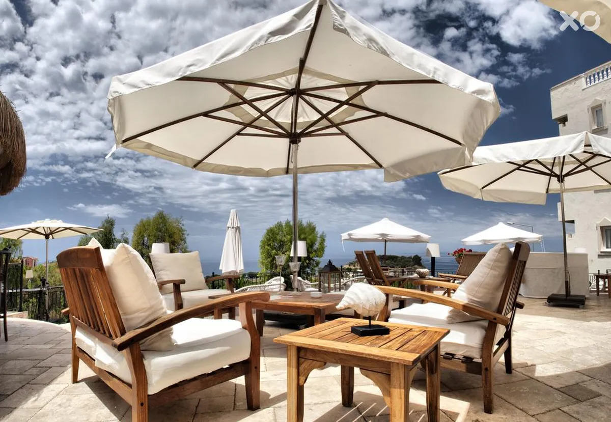 Carina Hotel