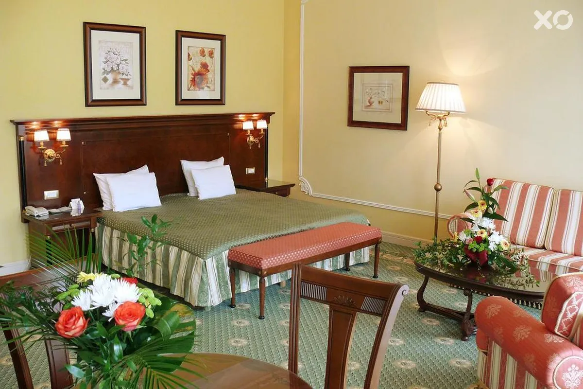 Carlsbad Plaza Medical Spa & Wellness Hotel