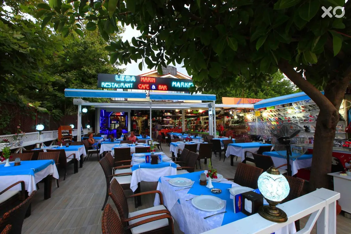 Leda Beach Hotel