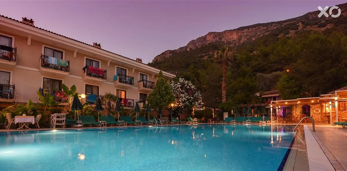 Perdikia Beach Hotel