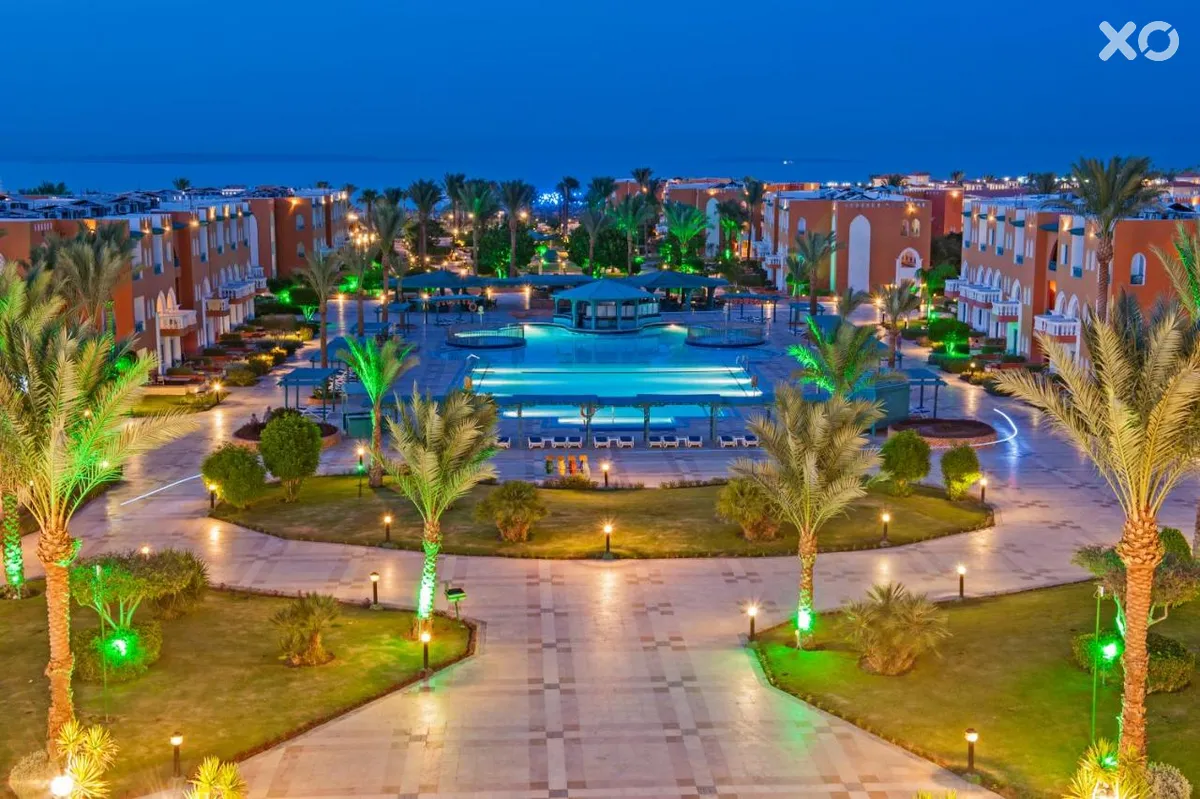 Sunrise Select Garden Beach Resort & Spa