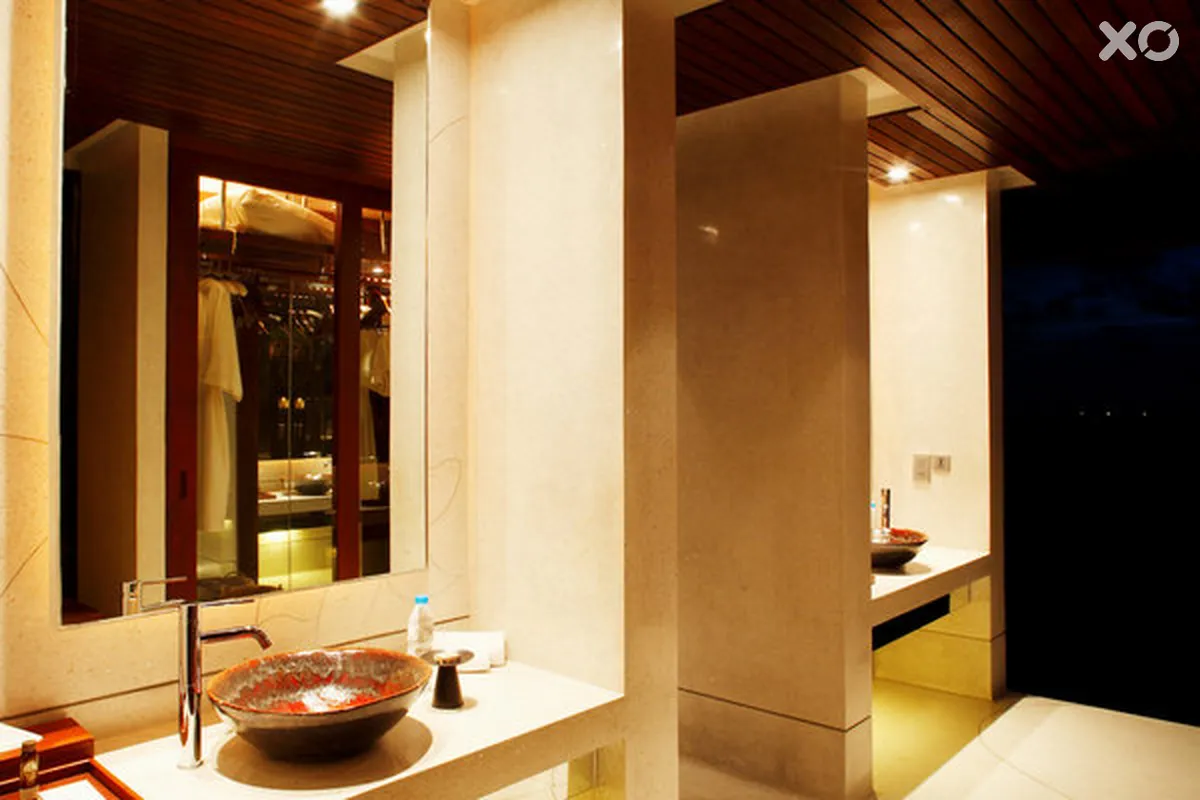 Paresa Resorts