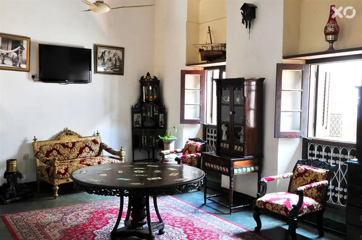 Dhow Palace Hotel