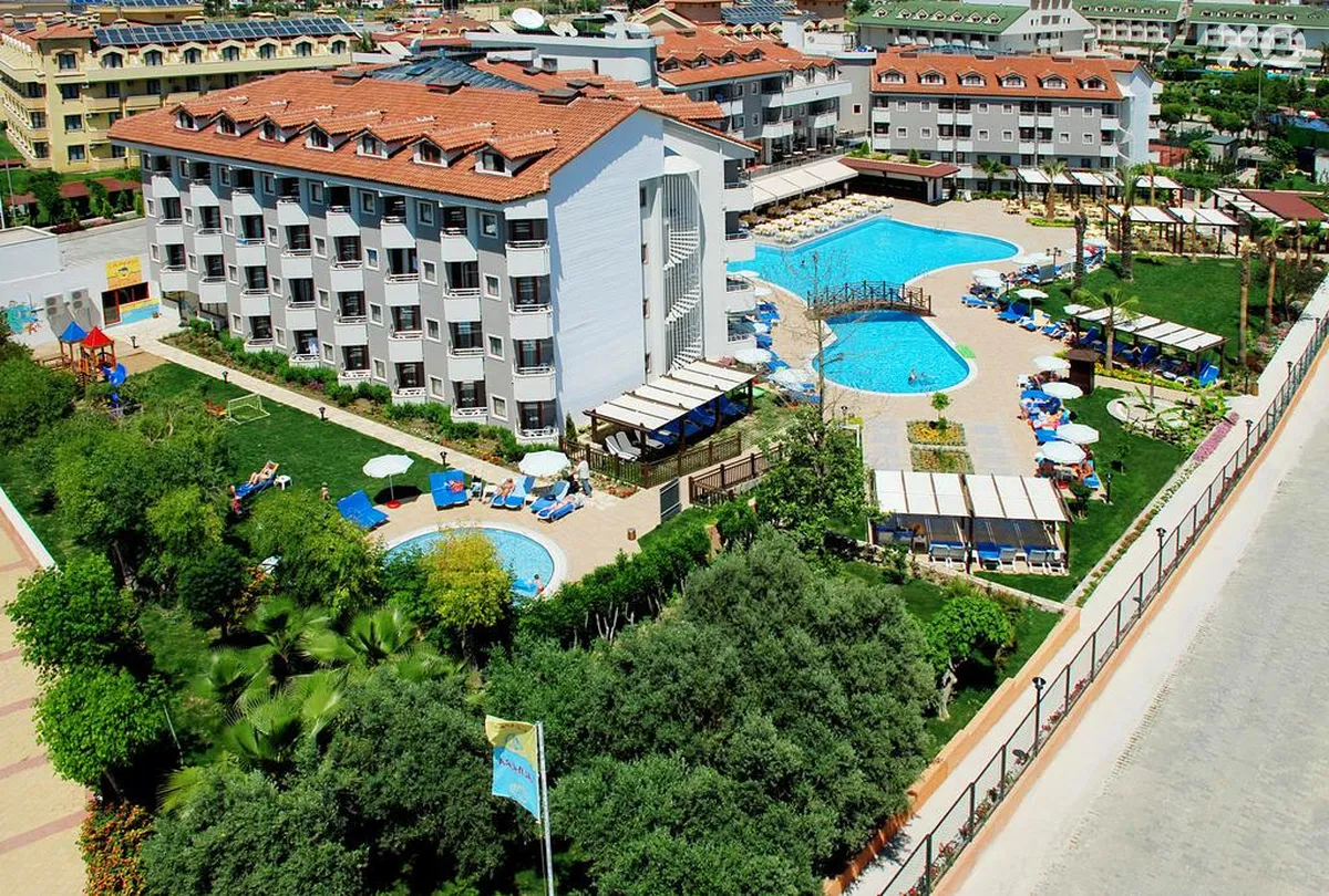 Monachus Hotel & Spa