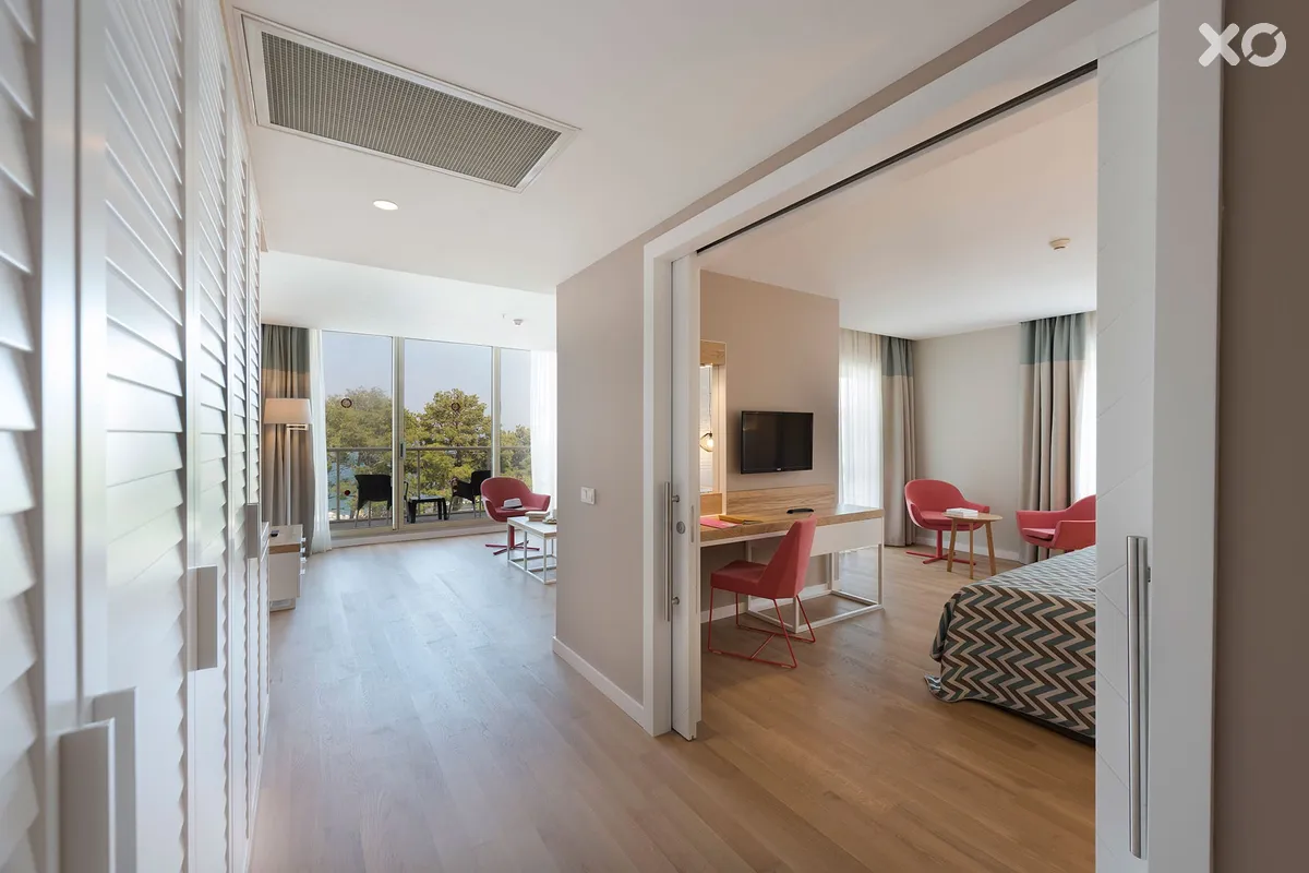 Akra Kemer