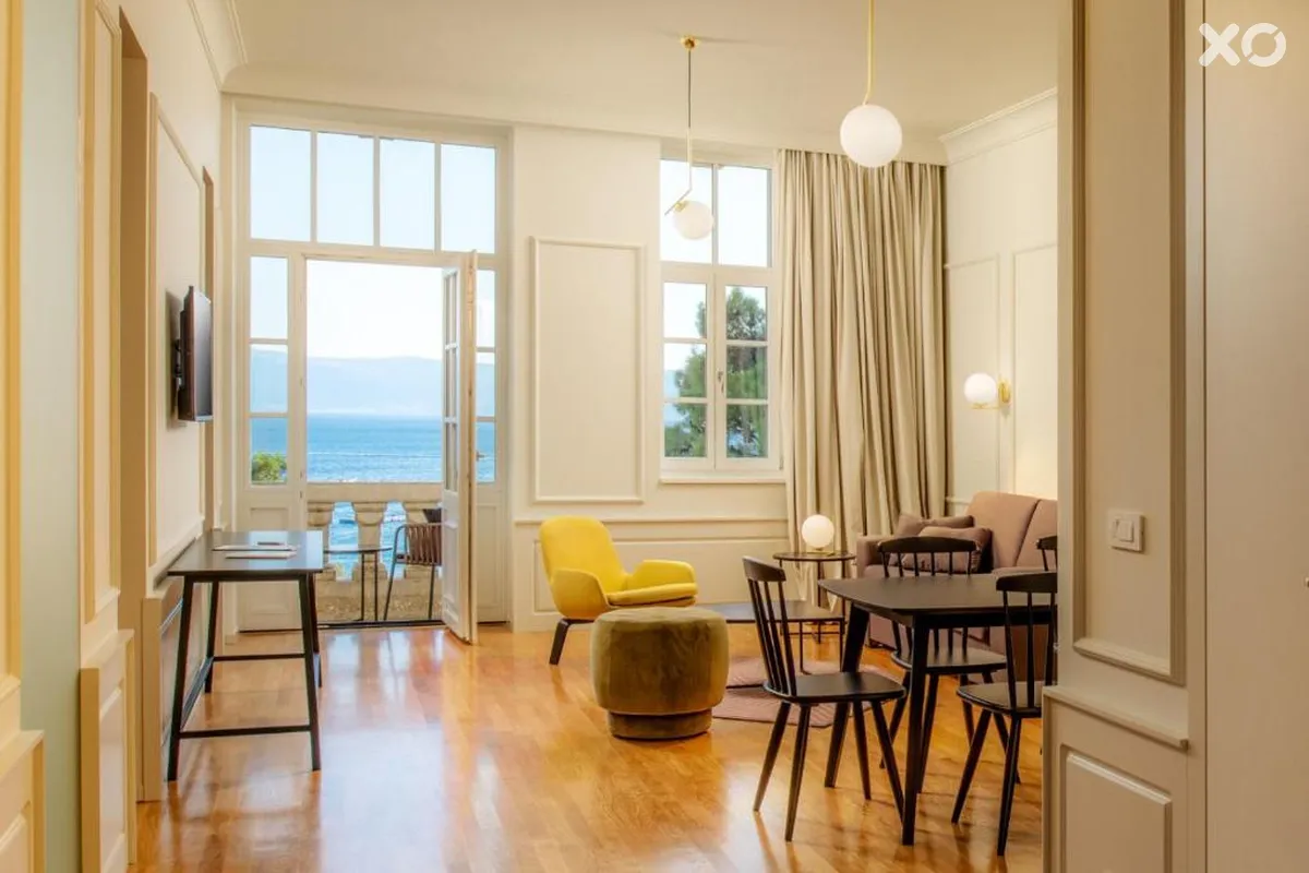 Lisanj Hotel