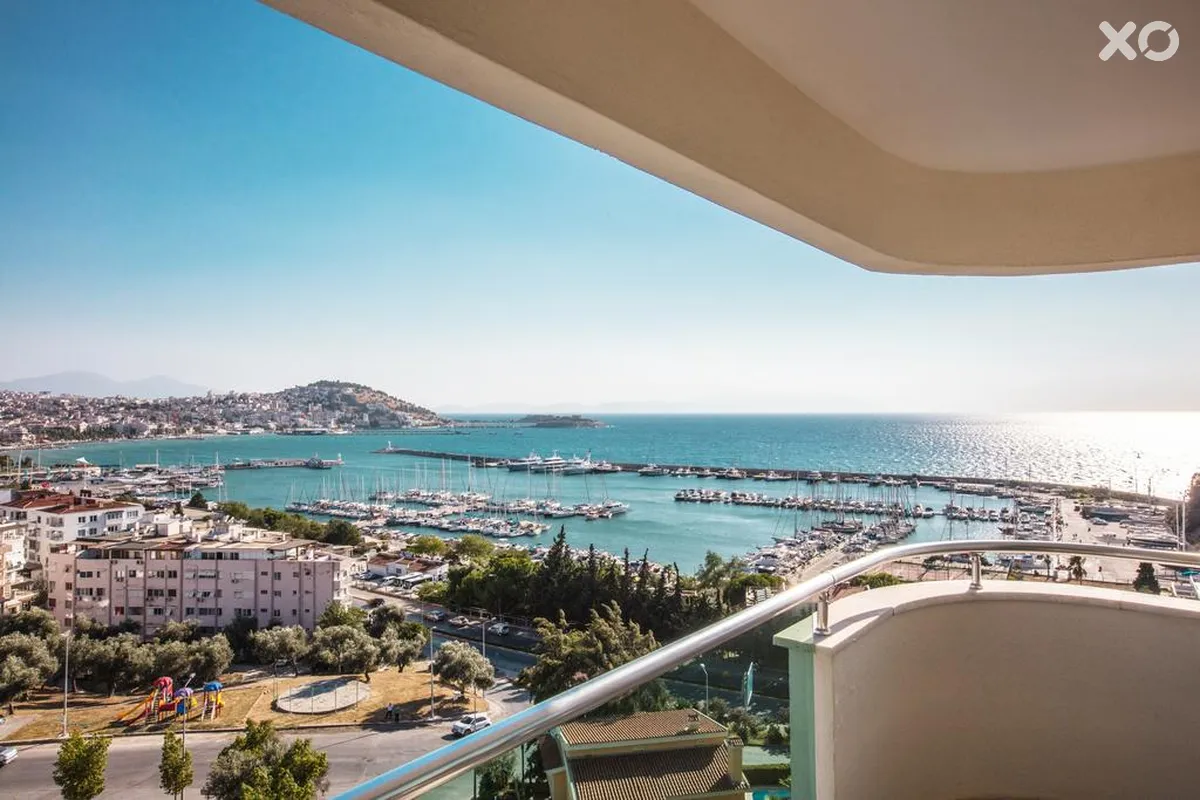 Marina Hotel & Suites