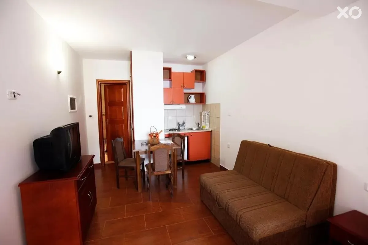 Baron Apartments