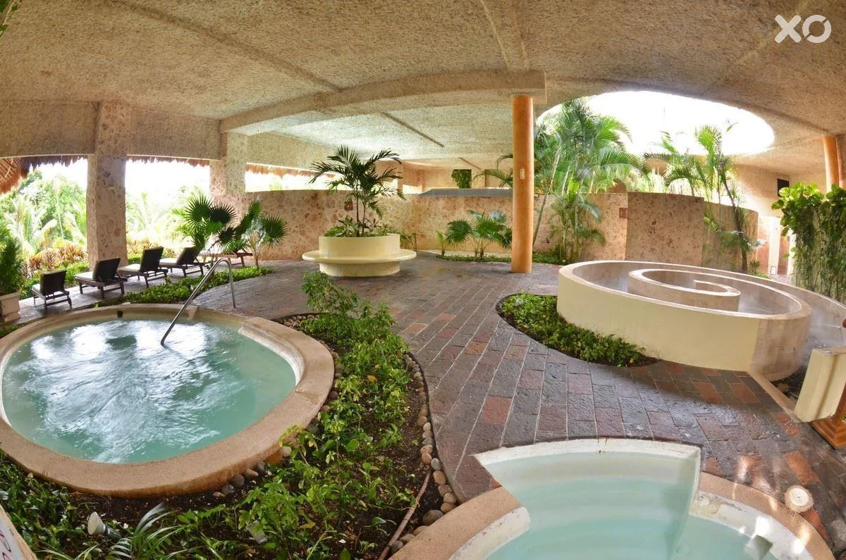 Grand Palladium Colonial Resort & Spa