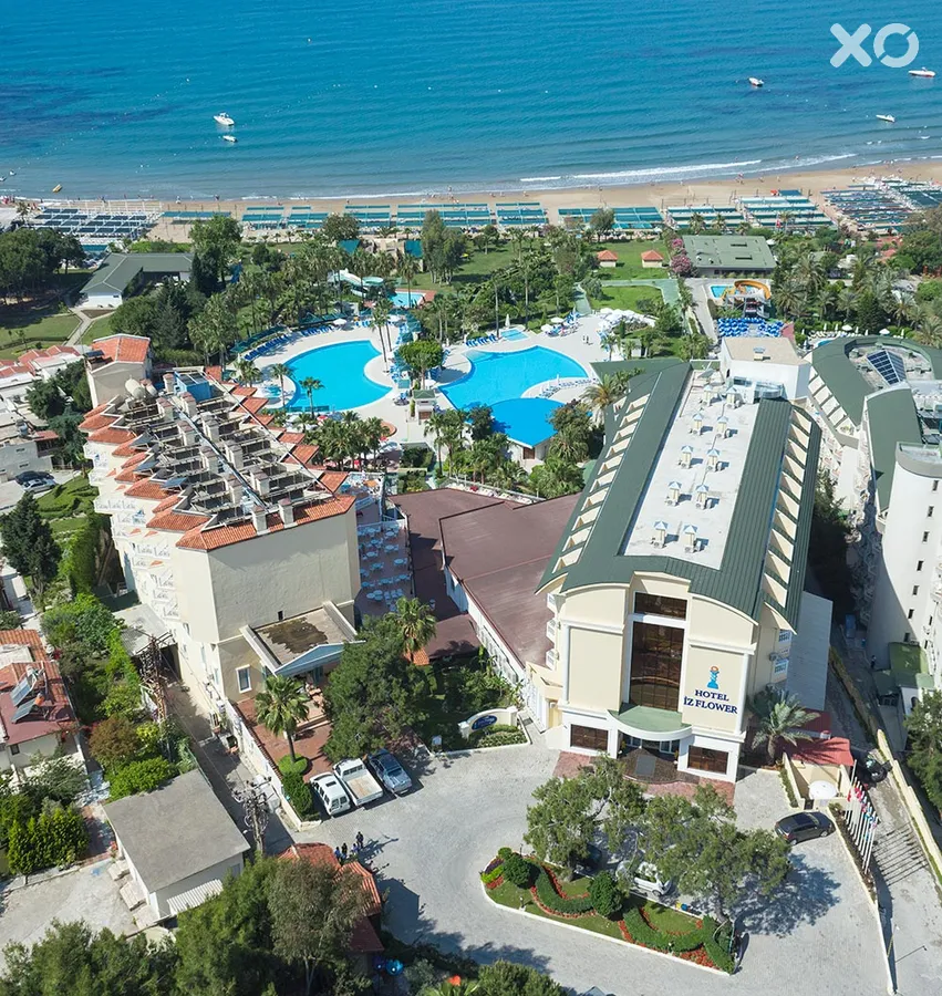 Iz Flower Side Beach Hotel