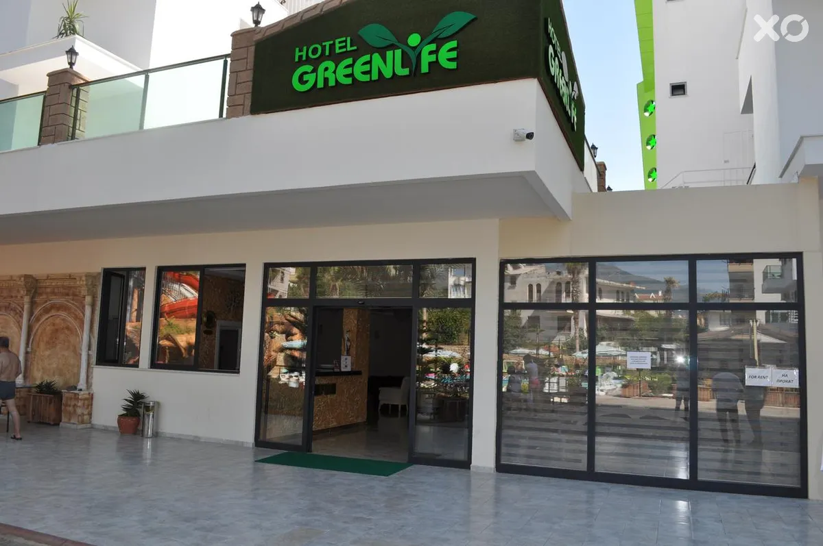 Green Life Hotel