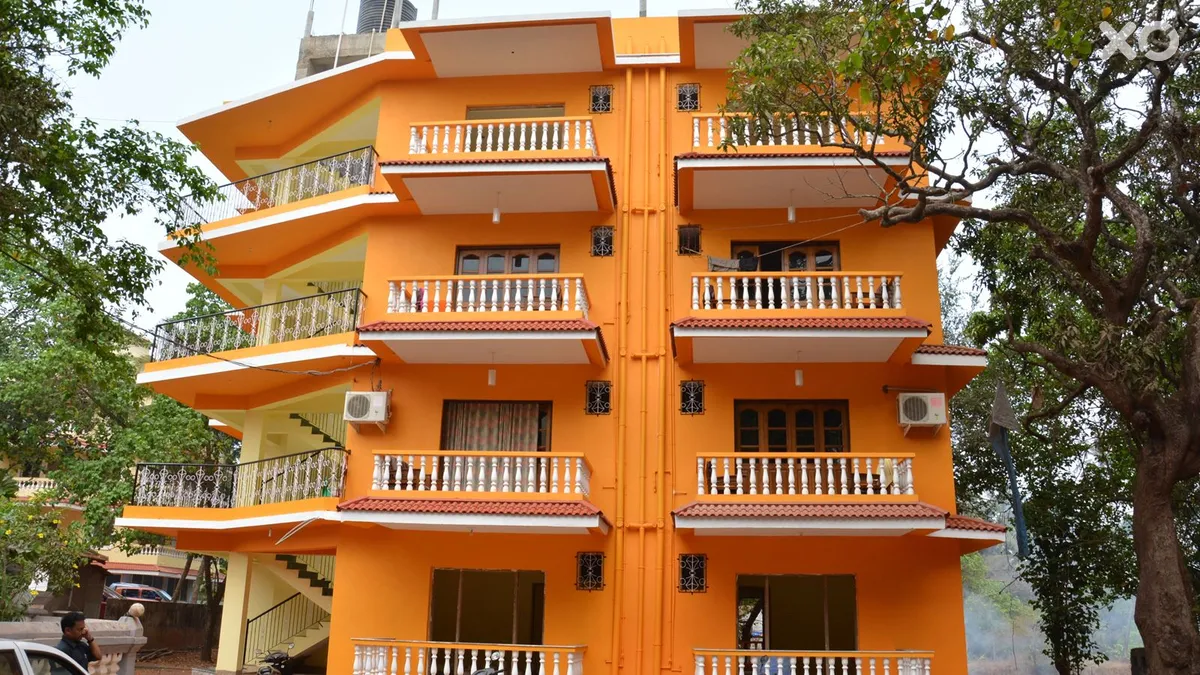 Da Orange House