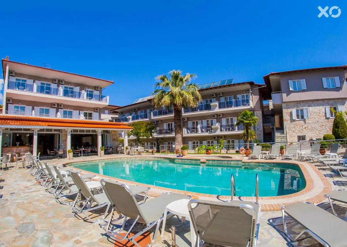 Sarantis Hotel