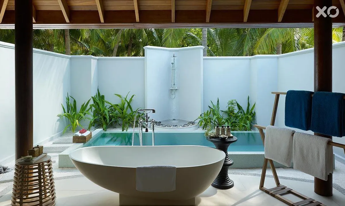 Dusit Thani Maldives Hotel
