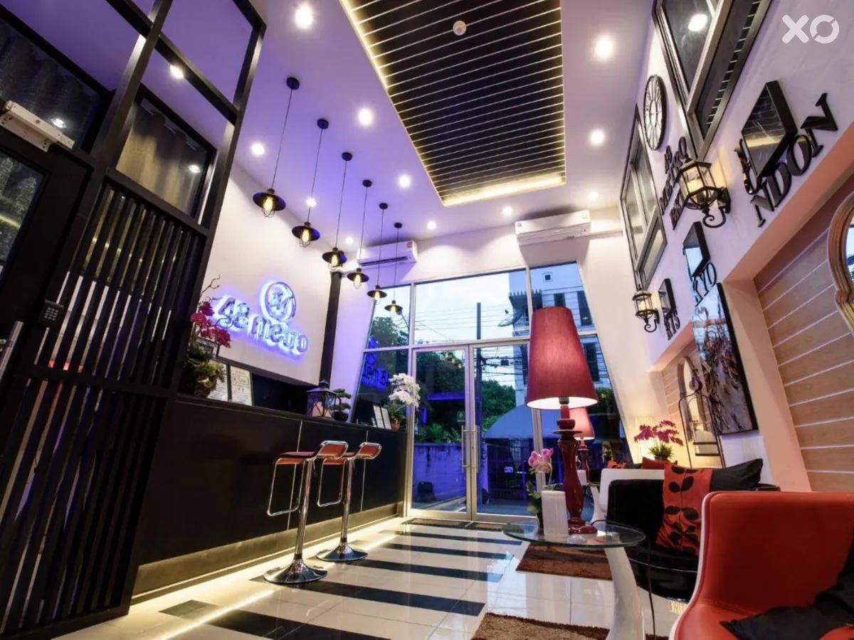 48 Metro Hotel