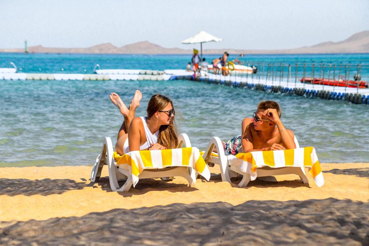 Ivy Cyrene Island Resort