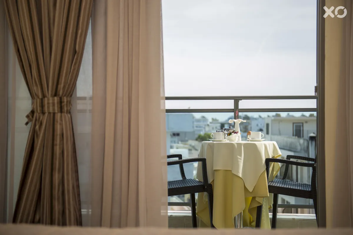 Manousos City Hotel