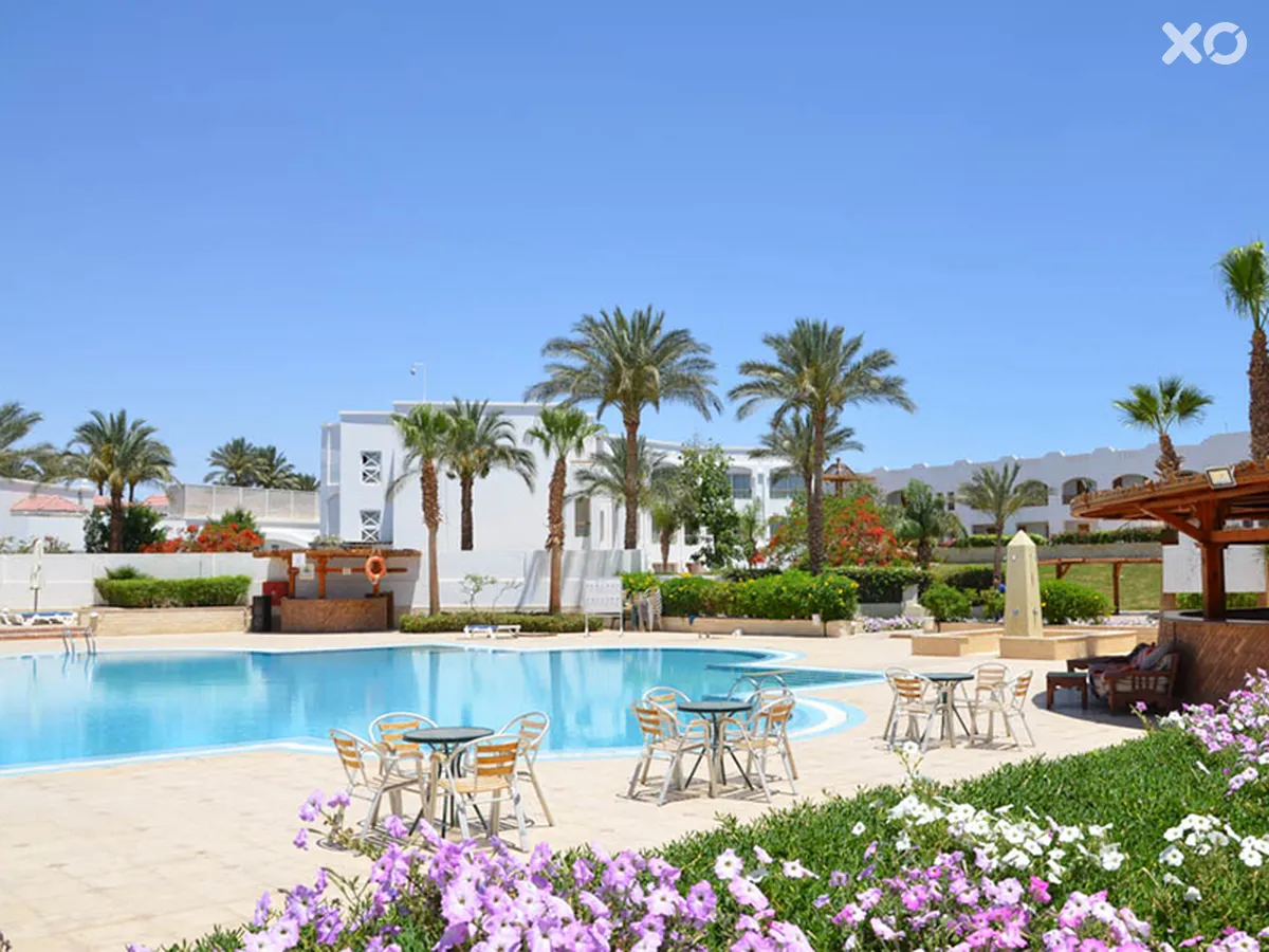 Ivy Cyrene Island Resort