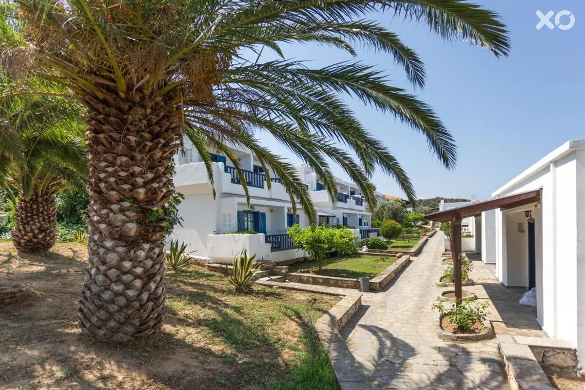 Agionissi Resort