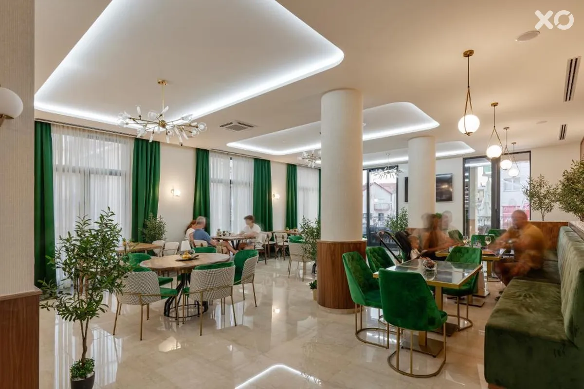 Diplomat Hotel