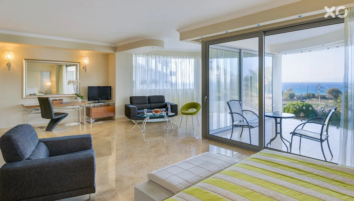 Atrium Platinum Hotel
