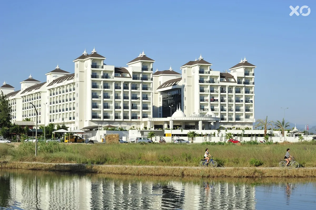 Lake & River Side Hotel & Spa
