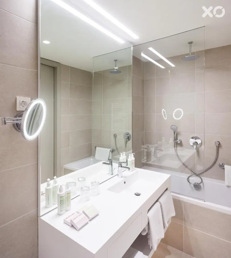 One Suite Hotel
