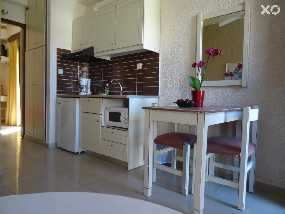 Lito Apartments
