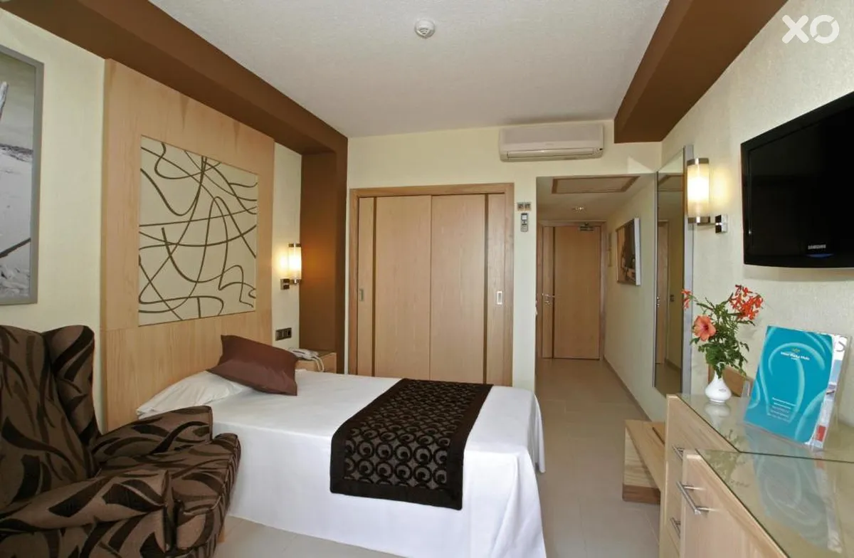 Riu La Mola Hotel