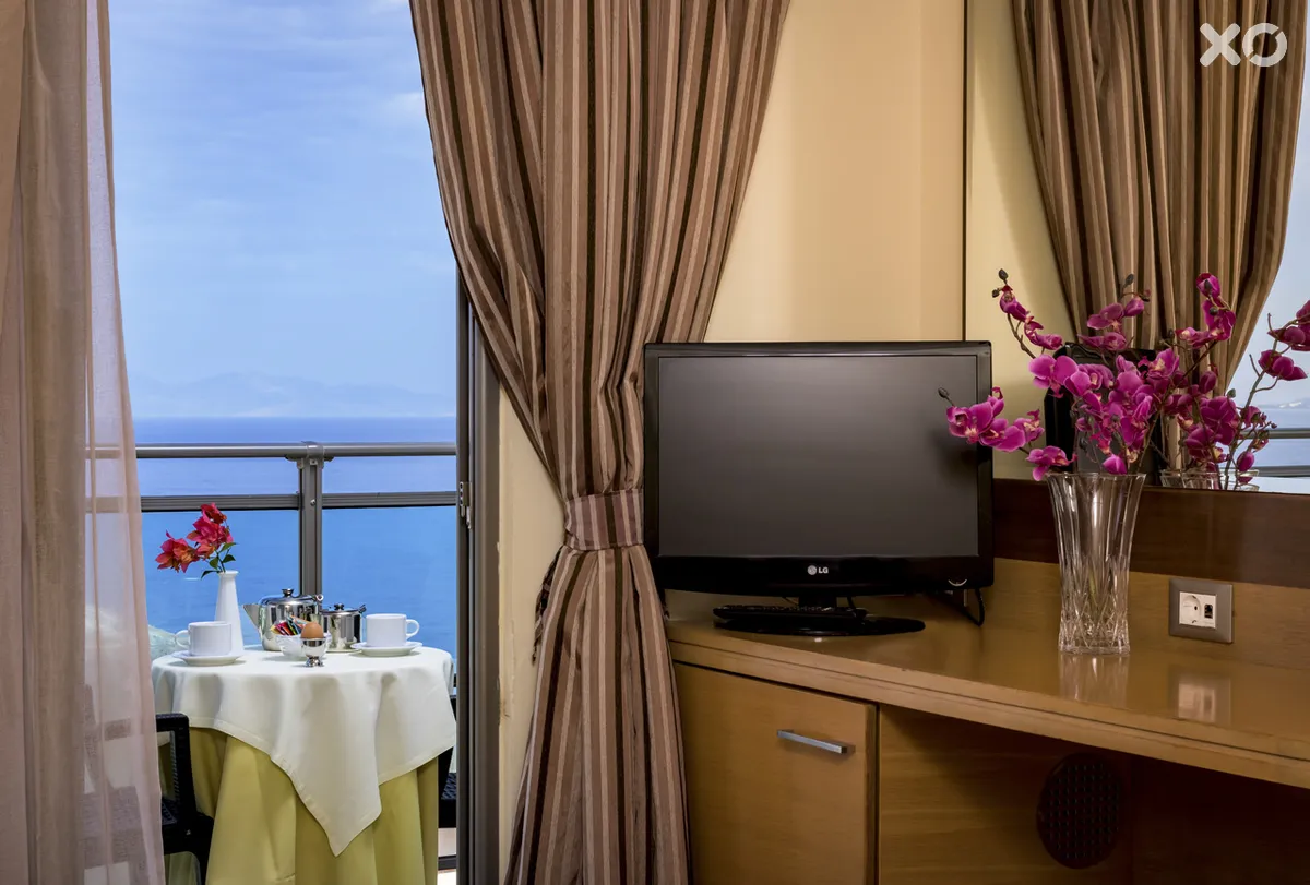 Manousos City Hotel